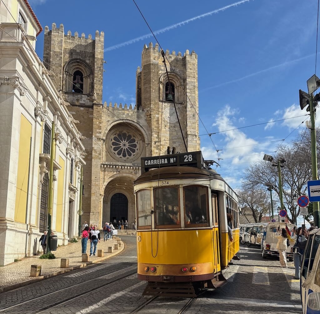3 Days in Portugal: Lisbon, Cascais, Praia do Guincho & Cabo da Roca on Foot